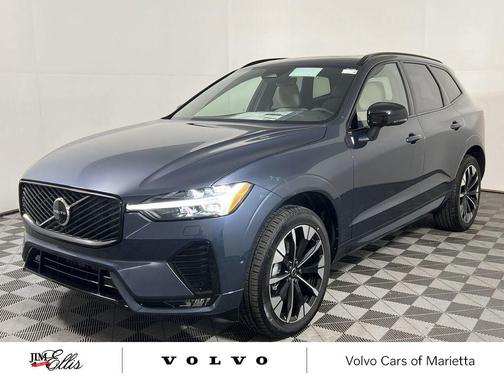 2026 Volvo XC60 B5 Plus