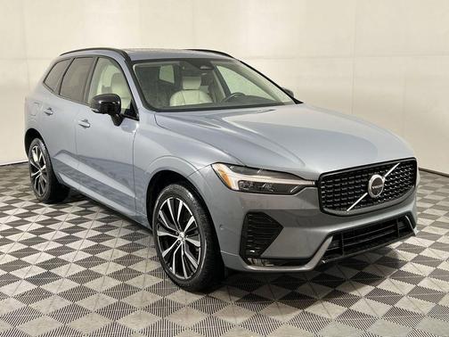 2024 Volvo XC60 B5 Plus Dark Theme