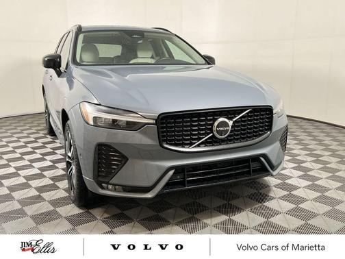 2024 Volvo XC60 B5 Plus Dark Theme