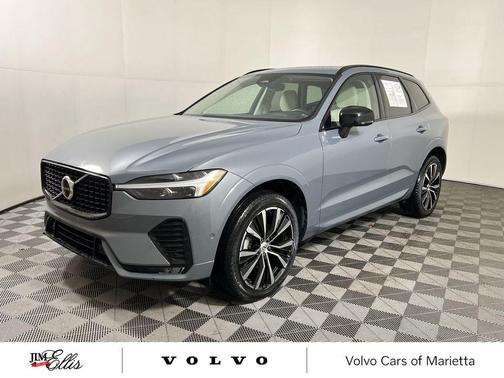 2024 Volvo XC60 B5 Plus Dark Theme
