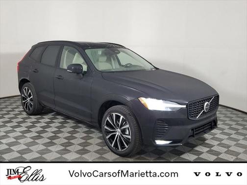 2025 Volvo XC60 B5 Plus