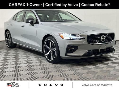 2024 Volvo S60 B5 Core Dark Theme