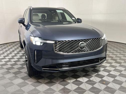 2026 Volvo XC90 B6 Plus 6-Seater