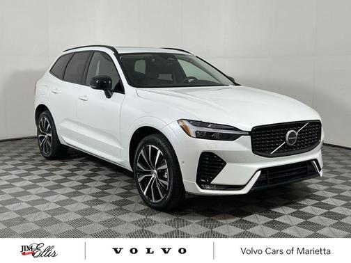 2025 Volvo XC60 B5 Plus