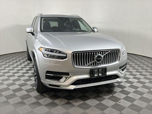 2022 Volvo XC90 Recharge Plug-In Hybrid T8 Inscription Expression 6 Passenger