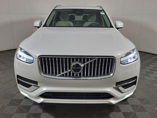 Crystal White Metallic 2024 Volvo XC90 B6 Plus Bright Theme 7-Seater