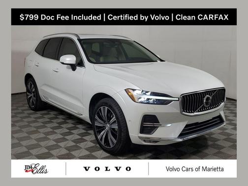 Crystal White Metallic 2023 Volvo XC60 B5 Plus Bright Theme
