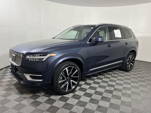 2024 Volvo XC90 B6 Ultimate Bright Theme 6-Seater