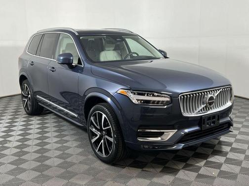 2024 Volvo XC90 B6 Ultimate Bright Theme 6-Seater