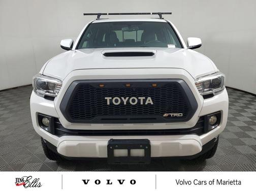 Super White 2017 Toyota Tacoma TRD Sport