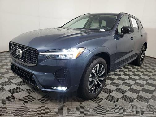 2025 Volvo XC60 B5 Core