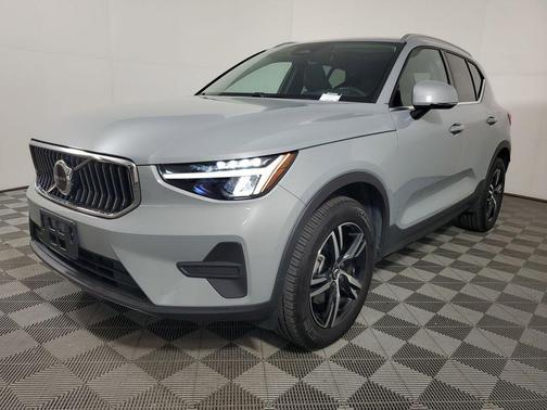Gray 2025 Volvo XC40 B5 Core Bright Theme