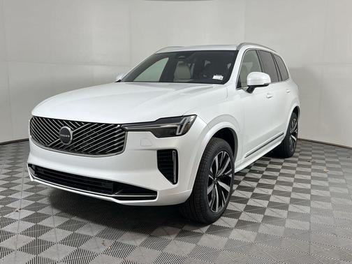 2026 Volvo XC90 B5 Core