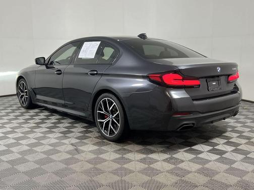 2022 BMW 540 i