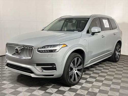 2025 Volvo XC90 Plug-In Hybrid T8 Ultra 7-Seater
