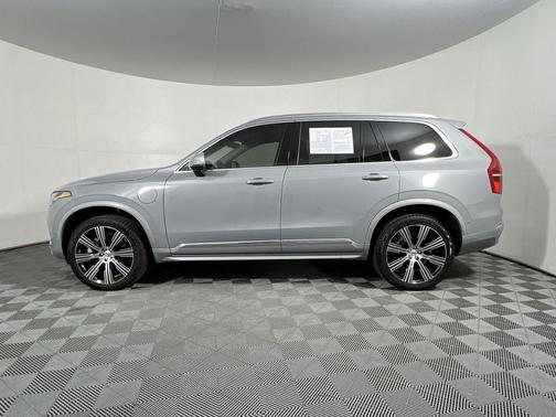 2025 Volvo XC90 Plug-In Hybrid T8 Ultra 7-Seater