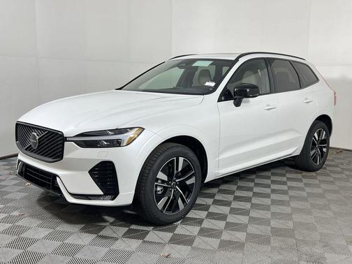 2026 Volvo XC60 B5 Core