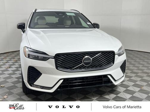 2026 Volvo XC60 B5 Core