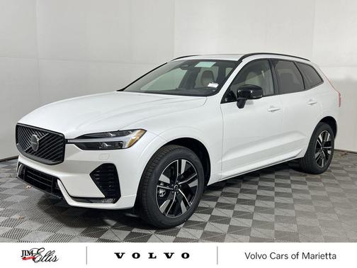 2026 Volvo XC60 B5 Core