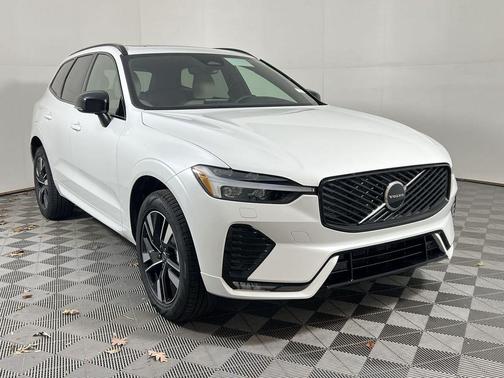 2026 Volvo XC60 B5 Core