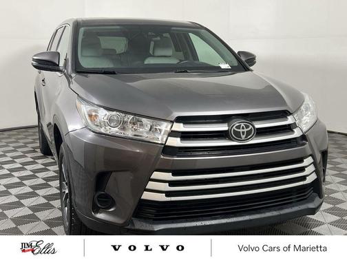 2017 Toyota Highlander LE
