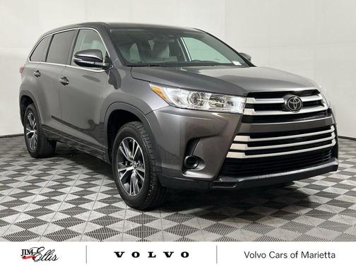 2017 Toyota Highlander LE