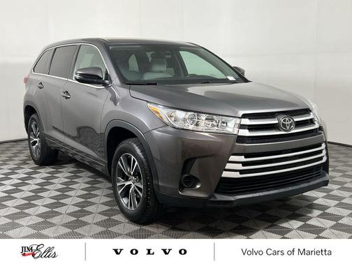 2017 Toyota Highlander LE