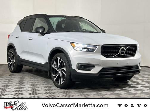 2020 Volvo XC40 T5 R-Design