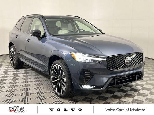 2026 Volvo XC60 B5 Ultra