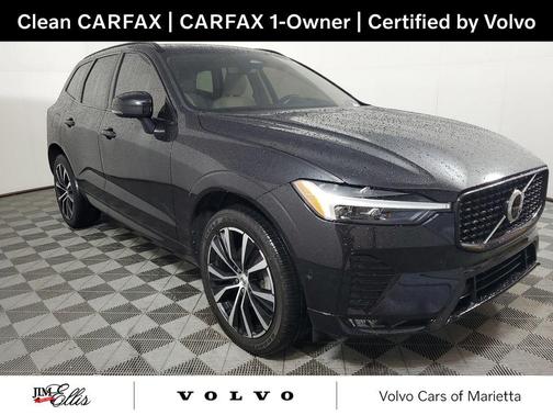 2024 Volvo XC60 B5 Plus Dark Theme