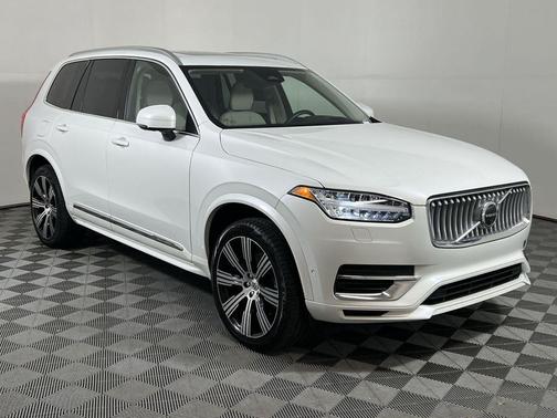 2024 Volvo XC90 Recharge Plug-In Hybrid T8 Ultimate 6-Seater