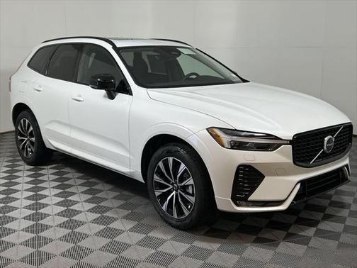 2025 Volvo XC60 B5 Core