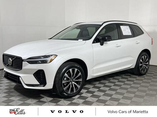 2025 Volvo XC60 B5 Core