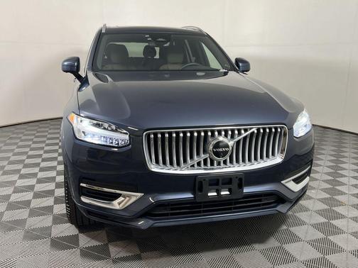 2024 Volvo XC90 Recharge Plug-In Hybrid T8 Plus Bright Theme 7-Seater