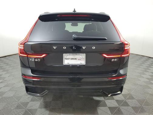 2026 Volvo XC60 B5 Core