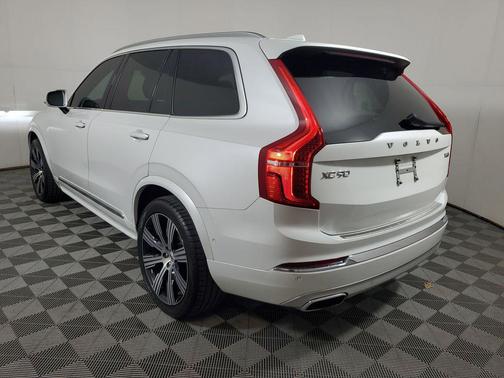 2021 Volvo XC90 T6 Inscription