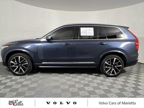 2024 Volvo XC90 B5 Plus Bright Theme