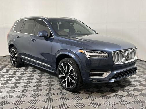 2024 Volvo XC90 B5 Plus Bright Theme