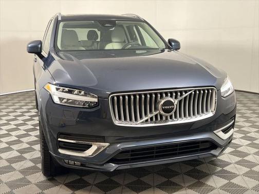 2024 Volvo XC90 B5 Core Bright Theme