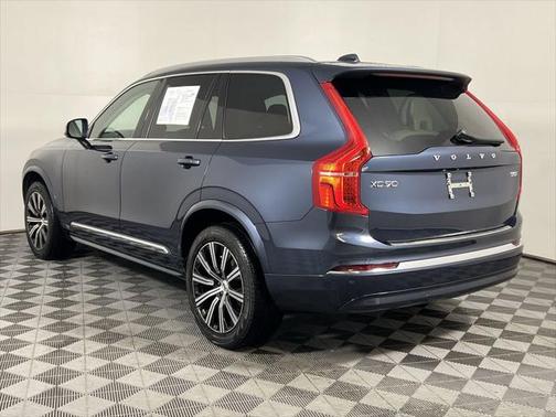 2024 Volvo XC90 B5 Core Bright Theme