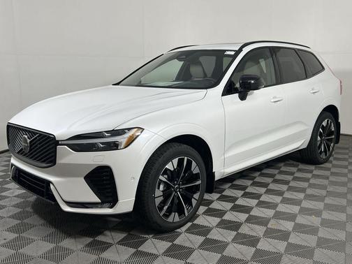 2026 Volvo XC60 B5 Plus