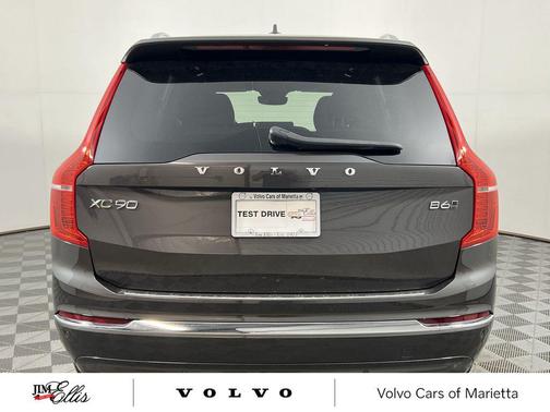 2024 Volvo XC90 B6 Ultimate Bright Theme 7-Seater