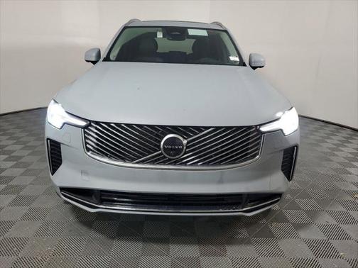 2025 Volvo XC90 Plug-In Hybrid T8 Ultra 7-Seater
