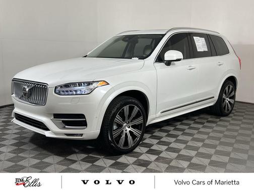 2024 Volvo XC90 B5 Plus Bright Theme