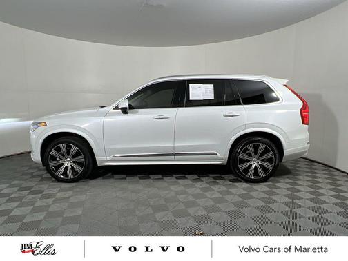 2024 Volvo XC90 B5 Plus Bright Theme