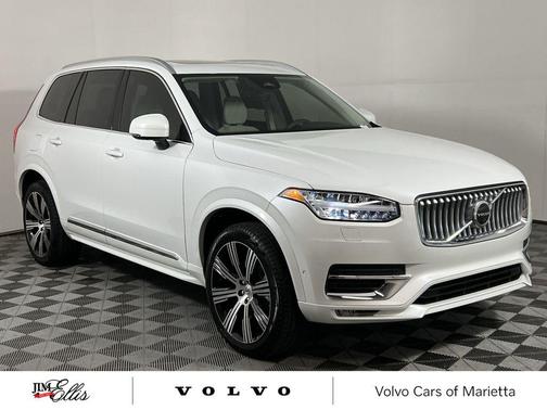 2024 Volvo XC90 B5 Plus Bright Theme