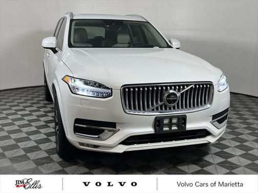 2022 Volvo XC90 T6 Inscription