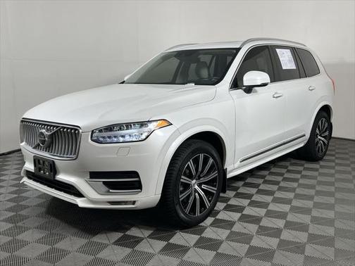 2022 Volvo XC90 T6 Inscription