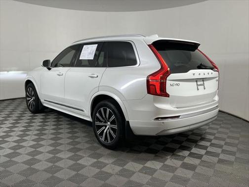 2022 Volvo XC90 T6 Inscription