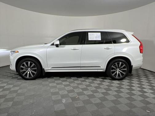 2022 Volvo XC90 T6 Inscription